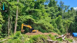 Alat berat excapator diduga beroperasi untuk tambang ilegal di kawasan hutan bugu, pohuwato,gorontalo. Foto:Istw